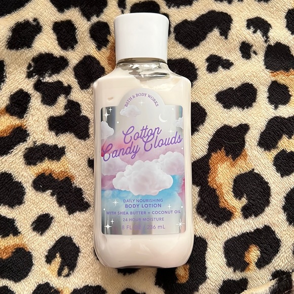 Bath & Body Works Cotton Candy Clouds Lotion ☁️ - Picture 1 of 5